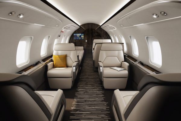 Challenger 650 Aisle Props